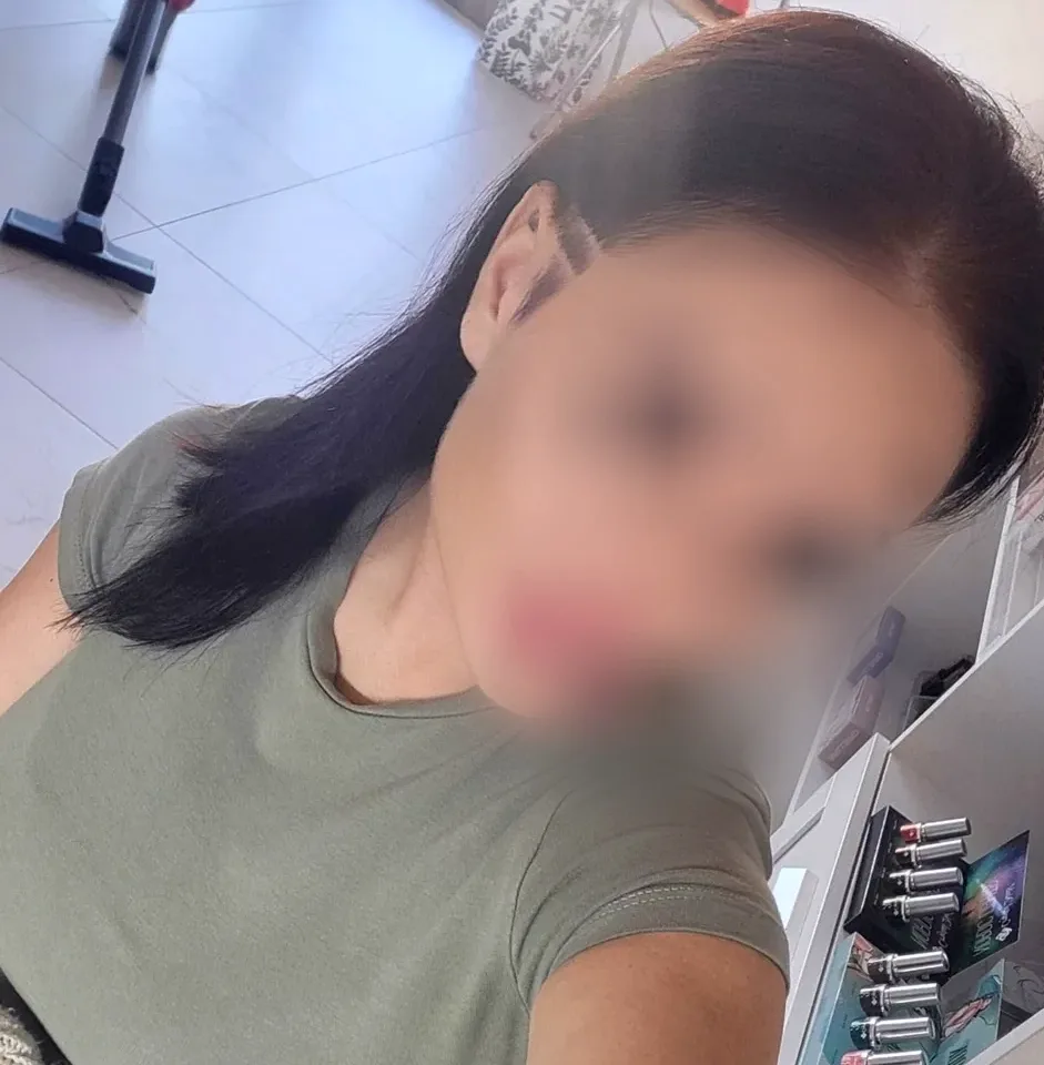 Christina, 29