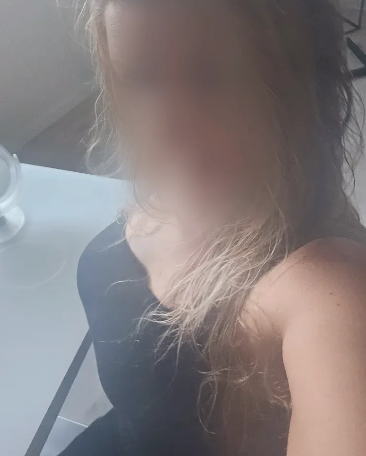 Emily, 31