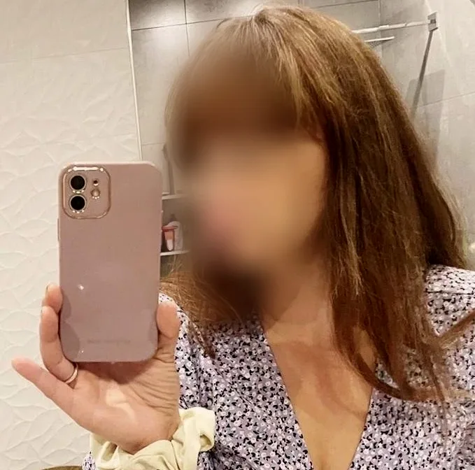 Nina, 34
