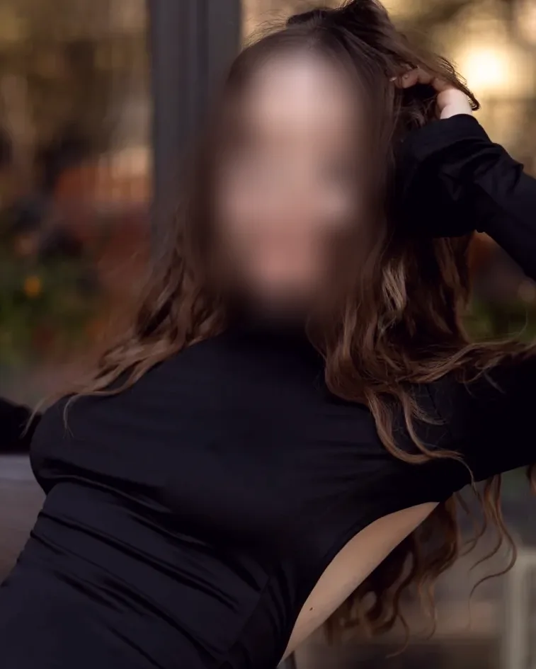 Silvia, 26