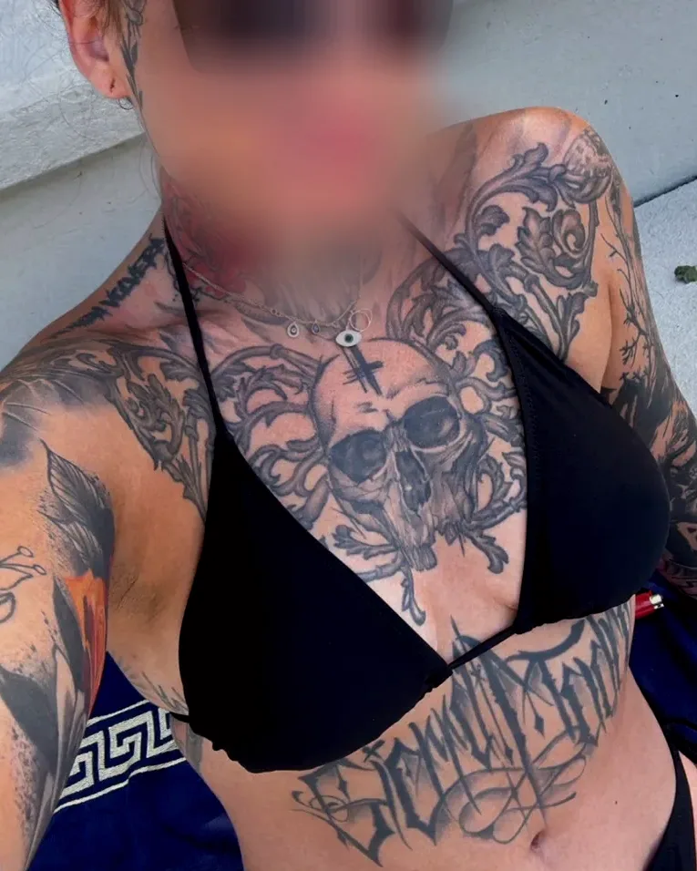 Valerie, 32